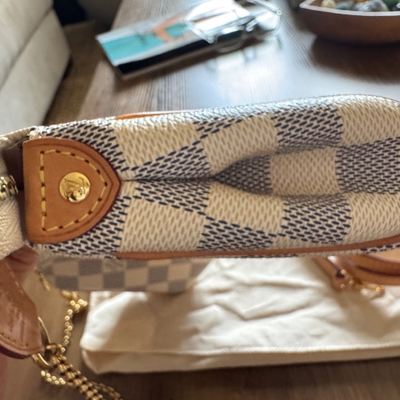Louis Vuitton Eva Pochette Damier Azur Canvas Crossbody - Picture 6 of 13